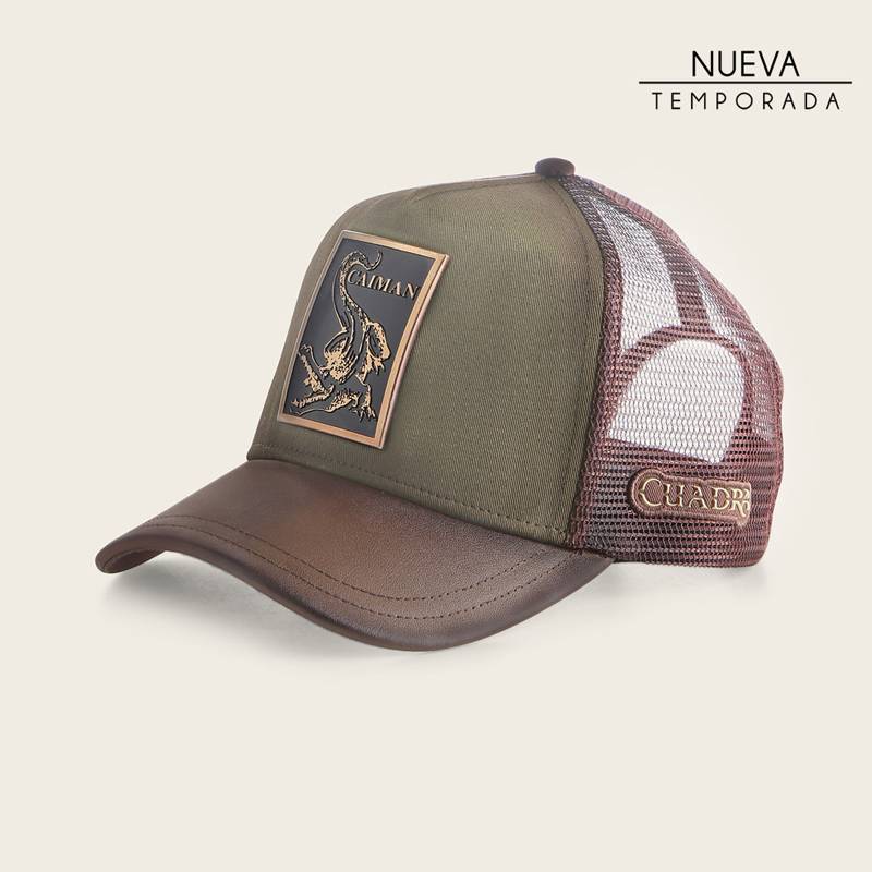 Gorra en piel genuina con diseño de caimán product image