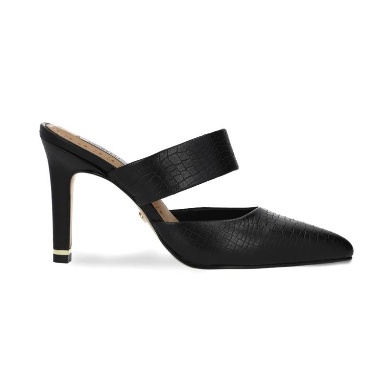 Zapatilla con pulsera en piel color negro Quirelli estilo 302402 product image